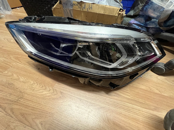 63115A1E061     BMW 1 SERIES  2022 F40  PASSENGER SIDE HEADLIGHT BI-LED ADAPTIVE  5a1e061