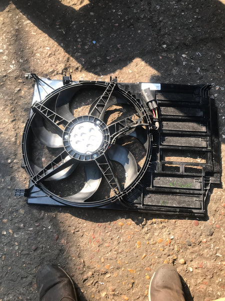 17428596240 BMW X1 2019 Electric fan/ pusher fan