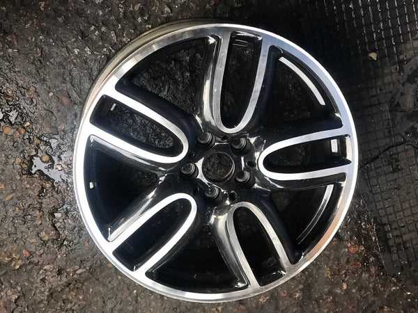 6856035  Mini Cooper 2018 F60 19inch Alloy Wheel