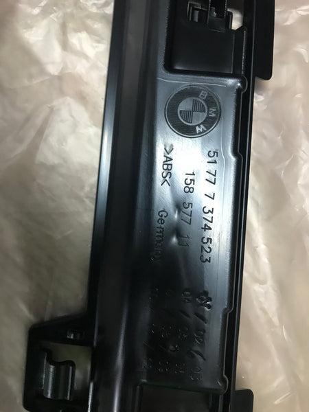 51777374523    BMW 4 Series F33 LCI F83 M4 Exterior-Rocker Molding Supporting Ledge  passenger side