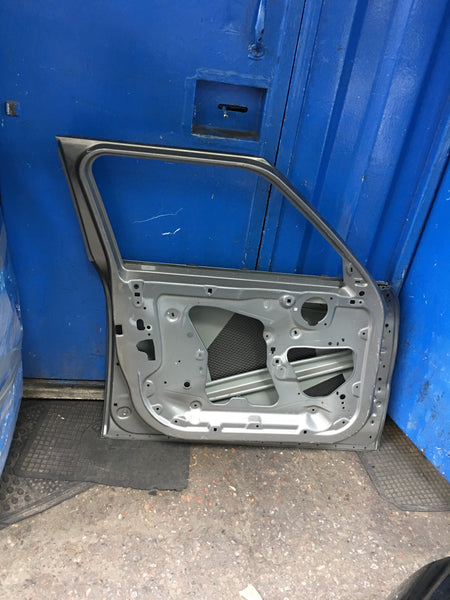 Mini one 2018 passenger side front door in  silver