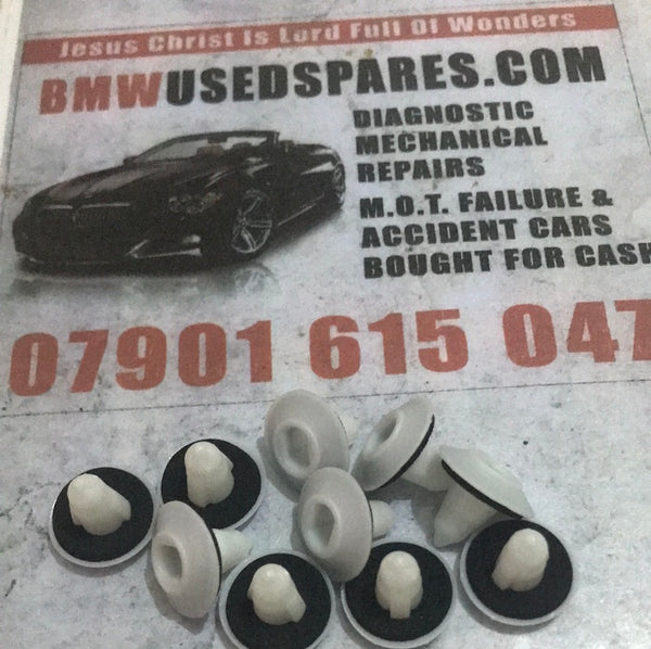 51717154239 BMW mini trim clip mouldings @£1.00 each