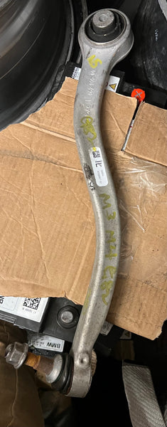 8095667   BMW M3 2022 G80 passenger side front control Arm    Bmw M4 2022 G82 passenger side front control Arm  8095667
