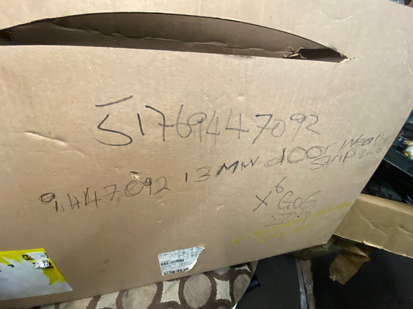 51769447092    bmw X6 2019 G06 Door weatherstrip new   BMW X6 Original BMW Door Weatherstrip  9447092