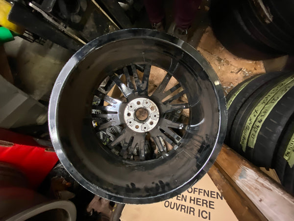 8092356     Bmw 2 series 2022  coupe   F40 F 44 19" inch  Alloy wheel    Single wheel   observe all pictures please   (no 3)