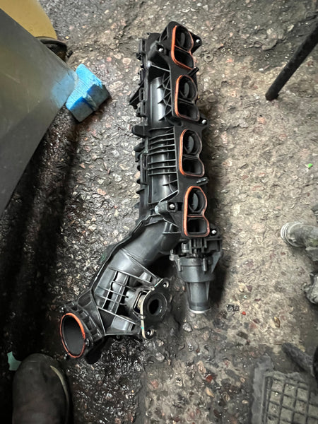 8513655          BMW 1/3/4/5 F10/F20/F30 F25/F26 F32/F36 2.0D Inlet Manifold B47D20A  8513655