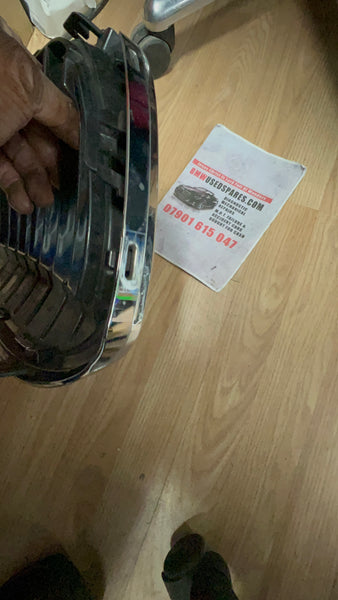 7383363    BMW X1  2017 F48 20d  passenger Side Kidney Grille  7383363