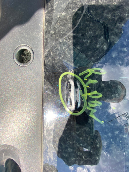 7300837    MINI Cooper 2016  F56 REAR BUMPER GENUINE in black   needs repair   please observe all pictures