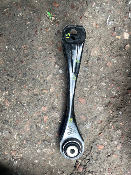 6852269    BMW i3  2018 I01 Rear Left Side Control Arm  125kw
