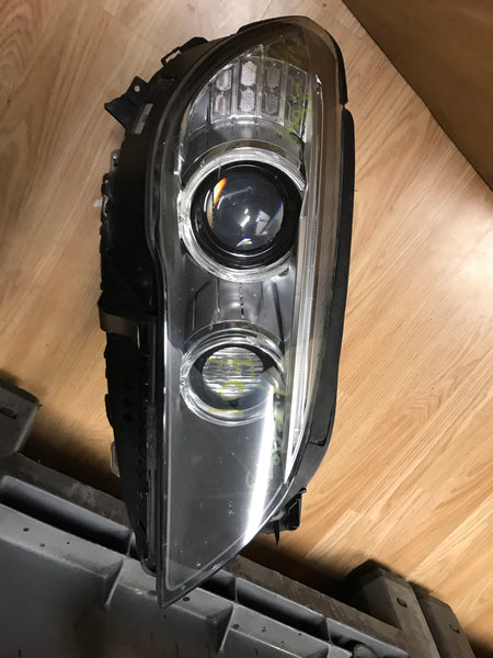 BMW 7 SERIES  2014 F01 LCI XENON RIGHT DRIVER SIDE HEADLIGHT 7410744-01