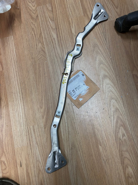 5175726626   BMW 3 series 2017 F30 F31 F80 2012 under body part   7262626