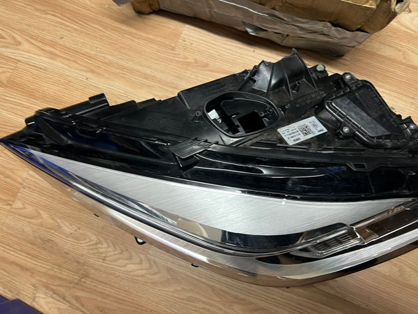 63115A1E061     BMW 1 SERIES  2022 F40  PASSENGER SIDE HEADLIGHT BI-LED ADAPTIVE  5a1e061