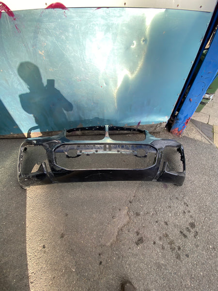 51118089743        BMW X3  2020 G01 M Sport Front Bumper    8089743  Genuine  needs repair   please observe all pictures 