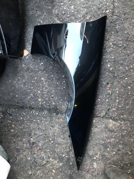 BMW 3 Series 2006 E90 4/Door saloon drives side front wing