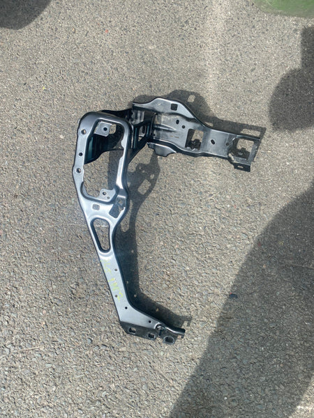 51647459882       BMW 1  Series 2022 F40 Driver side Headlight Bracket  7459882  New  original bmw part