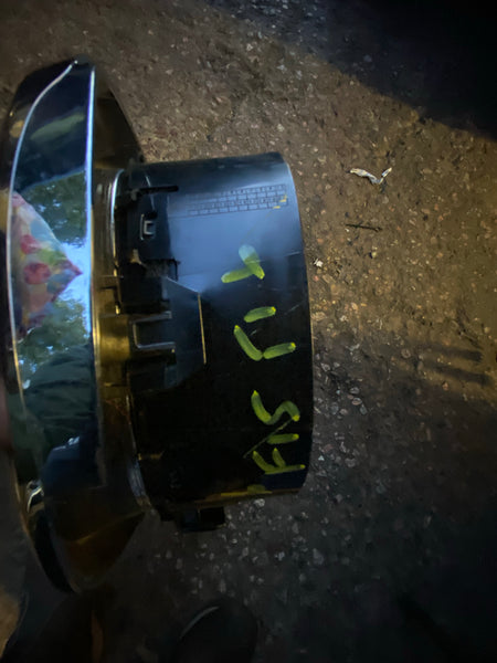 7316075  BMW X5 F15 X6 F16 Air Intakes Grille Passenger side   BMW X5 2016 grille   please observe all pictures   clips broken. (Black)