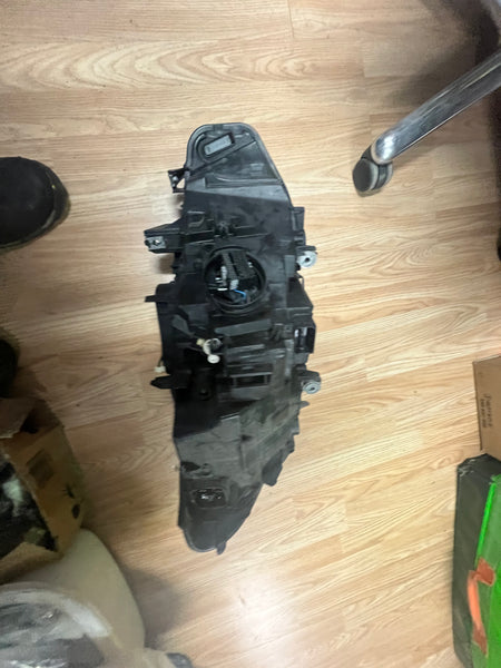 63117498921         BMW M4  2017 M4 Adaptation LED LCI headlight BMW 4 series F32 F33 F36 M4 Adaptaive  LED LCI headlight