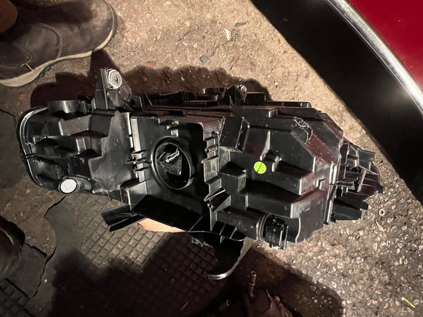 63115A1E065
    Bmw 2 series 2021 f44 Gran coupe  Passenger side led headlight

bmw light

bmw headlights 

bmw part

bmwparts

no module 

observe all pictures 

5A1E065