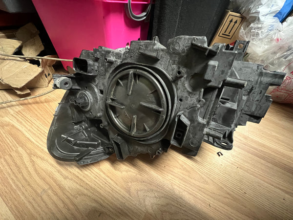 A87422576      BMW 2 SERIES  2018 GRAN TOURER Driver side headlight  7422576