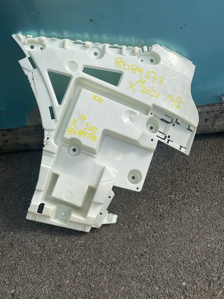 8089573 Bmw X4 2021 G02 Msp  passenger side rear bumper Guide new