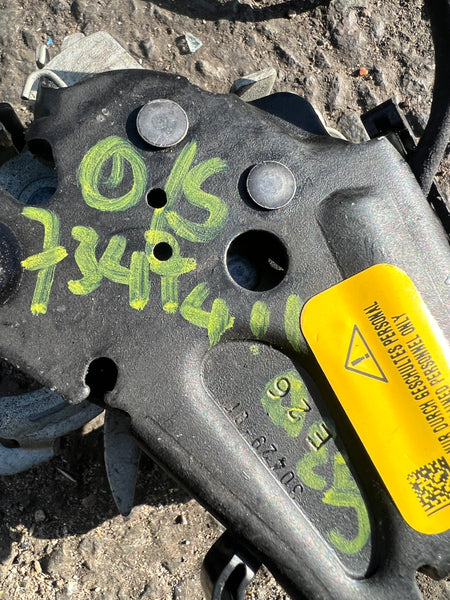 7347411    BMW 5 SERIES  2022 G30  driver side bonnet lock