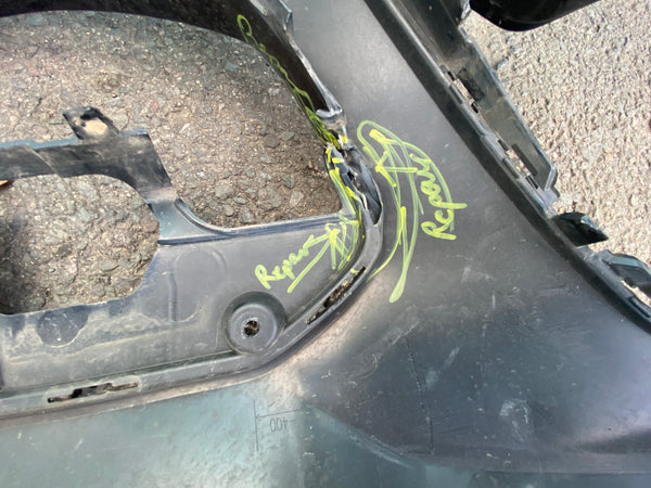 51118089743        BMW X3  2020 G01 M Sport Front Bumper    8089743  Genuine  needs repair   please observe all pictures 