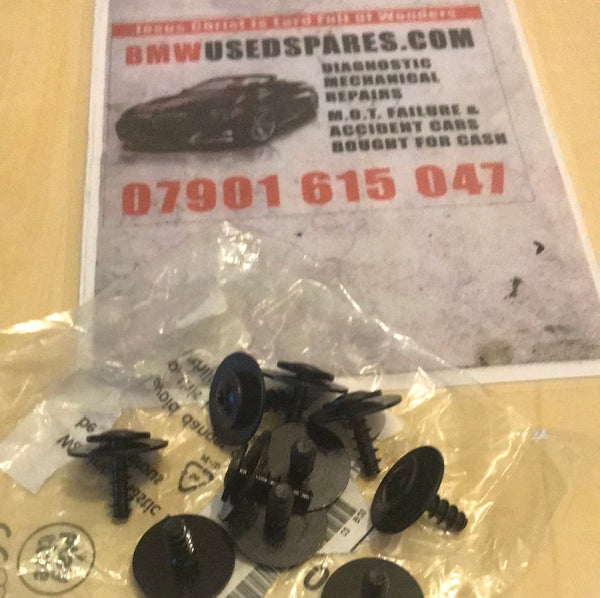 07149321070 BMW new fillister head screw @£1.00each