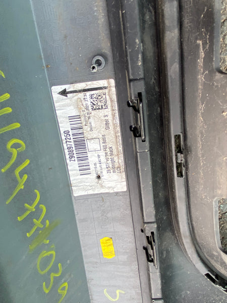 mini part
mini parts
minicountrymanparts 
51119477039       MINI COUNTRYMAN S  2022  F60 GENUINE FRONT BUMPER   needs a respray