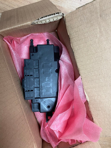 65779461916       New Bmw 2 3 4 5 6 7 x3 x4 x6 f80 f30 f11 series Control unit airbag  Bmw Air bag control module  9461916