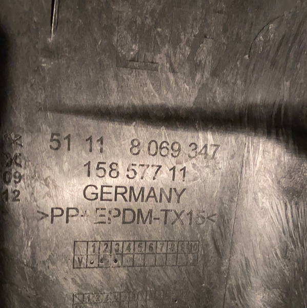 51118069347  Genuine BMW 3 series 2020 G20 318d 320d 320dX 320i 1.6 passenger side fog light bracket    8069347