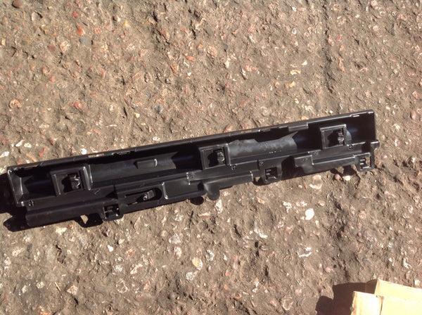 51777256915 Bmw exterior rocker molding bracket f30 f31 2016