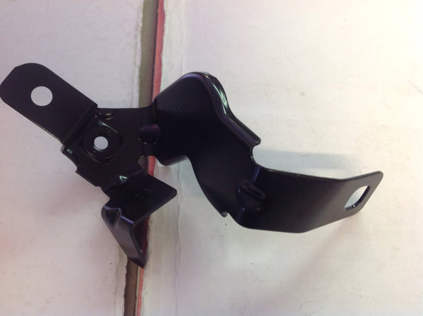 41217298015 bracket side panel top left body trim .f30,f31,f80,M3
