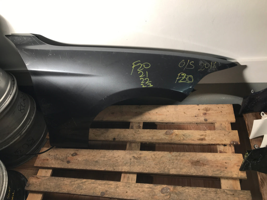 BMW 2 Series 2017 f22  driver side wing grey