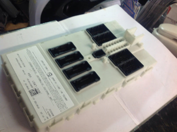 8796100 Bmw fem Bdc module f20 f21 f22 f 30 f31 f32