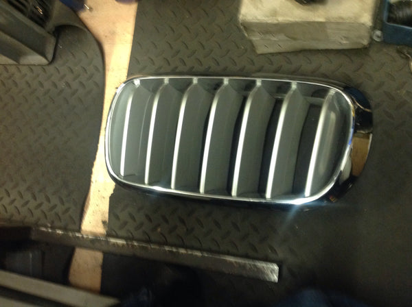 731607615 BMW X5 f15 front bumper kidney grill LH
